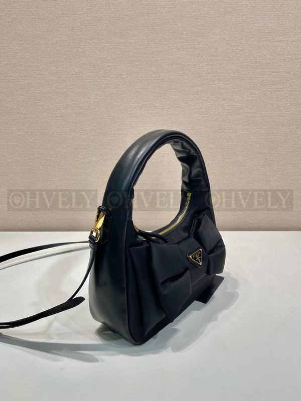 프라다 리본 장식 리나일론 및 나파 가죽 미니백