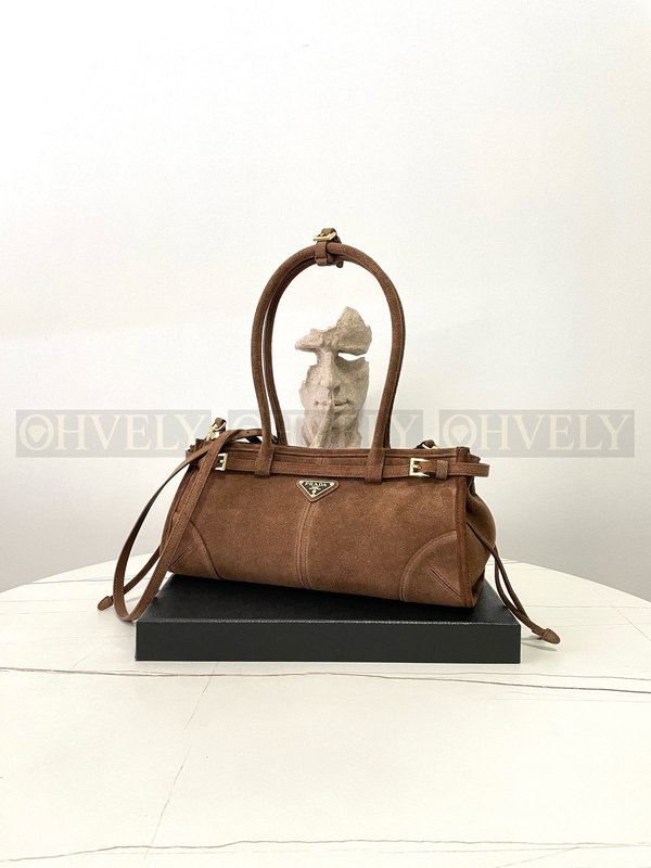 프라다 보니 미디움 스웨이드 핸드백