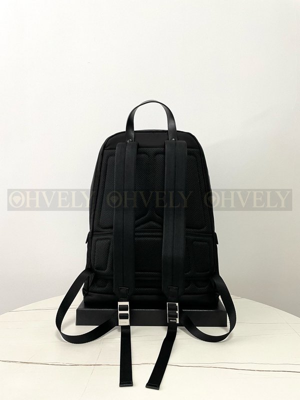 프라다 리나일론 사피아노 레더 백팩