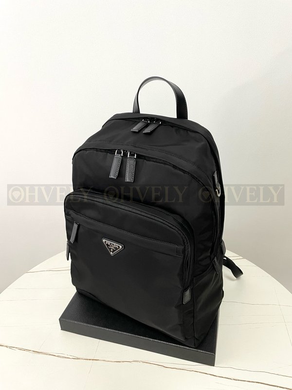 프라다 리나일론 사피아노 레더 백팩