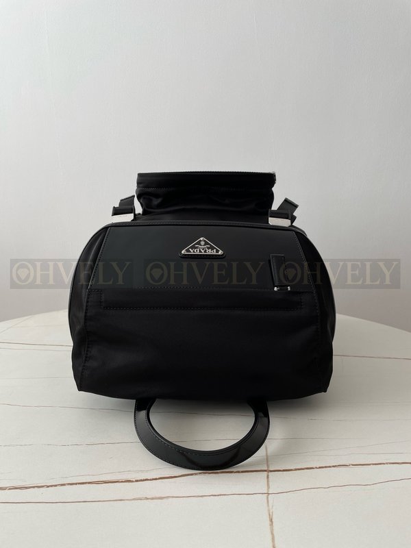 프라다 리나일론 레더 플랩 백팩