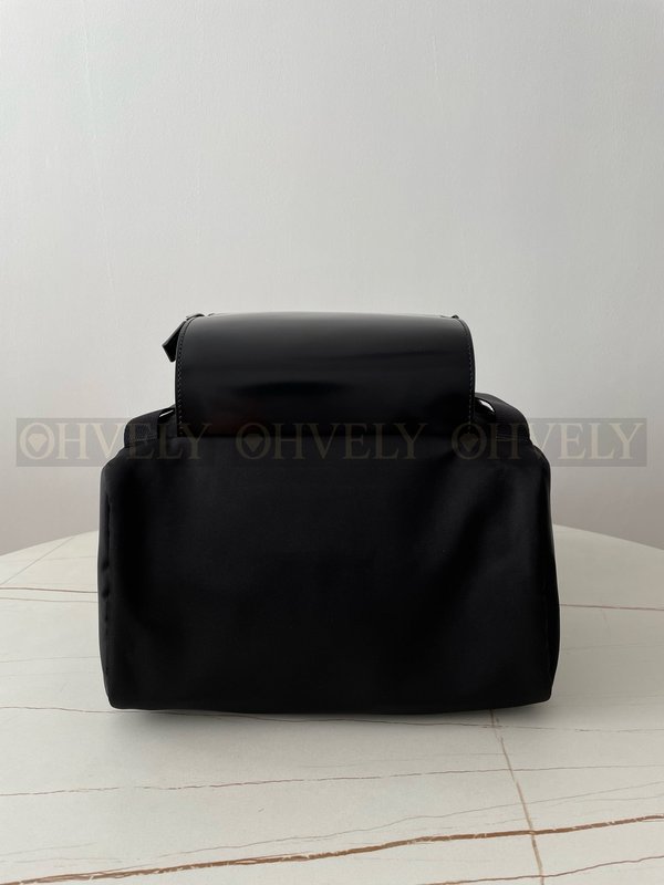 프라다 리나일론 레더 플랩 백팩