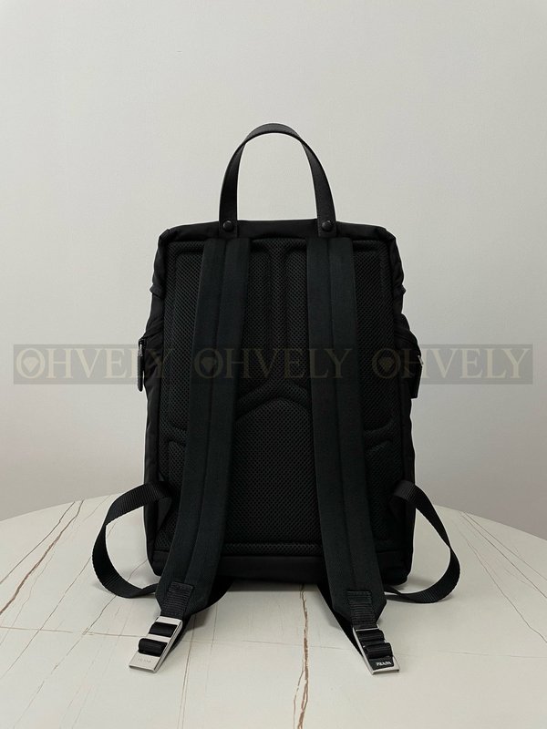 프라다 리나일론 남성 백팩