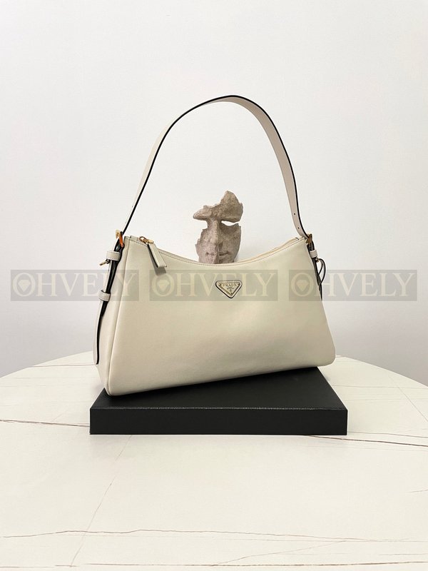 프라다 에메 레더 숄더백 라지