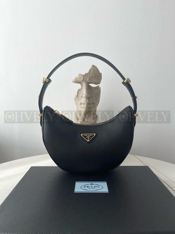 프라다 아르케 숄더백 스몰