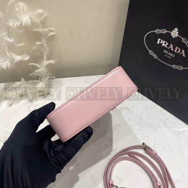 프라다 브러시드 미니 토트백