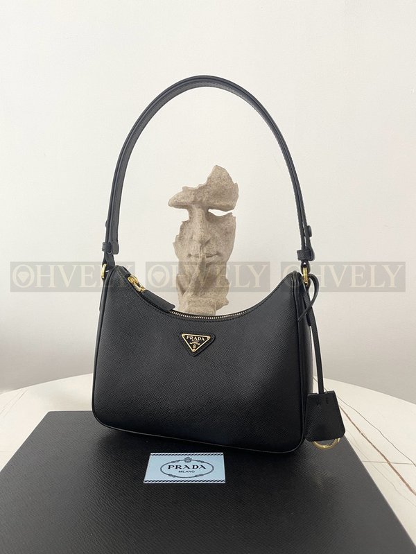 프라다 리에디션 사피아노 호보백