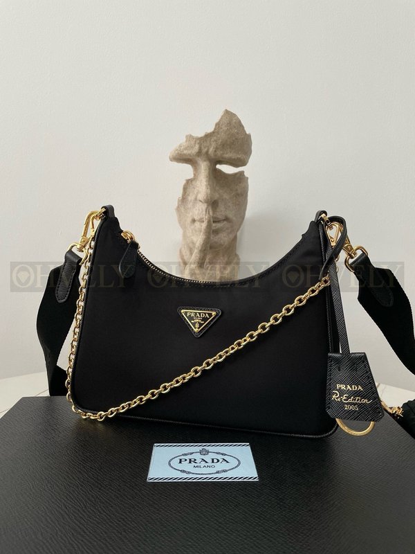 프라다 테수토 체인 호보백 금장