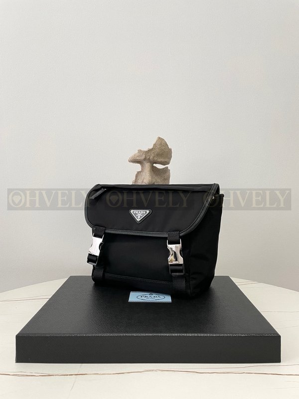 프라다 리나일론 숄더백