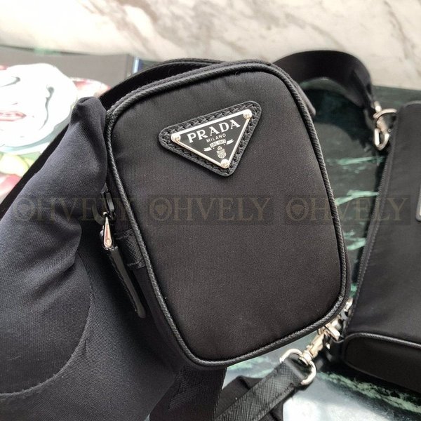 프라다 테수토 리나일론 크로스바디백
