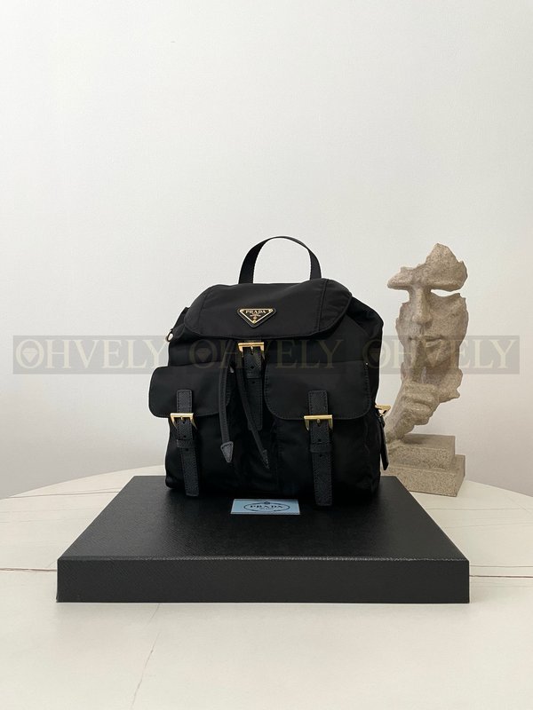 프라다 리나일론 백팩 스몰 금장