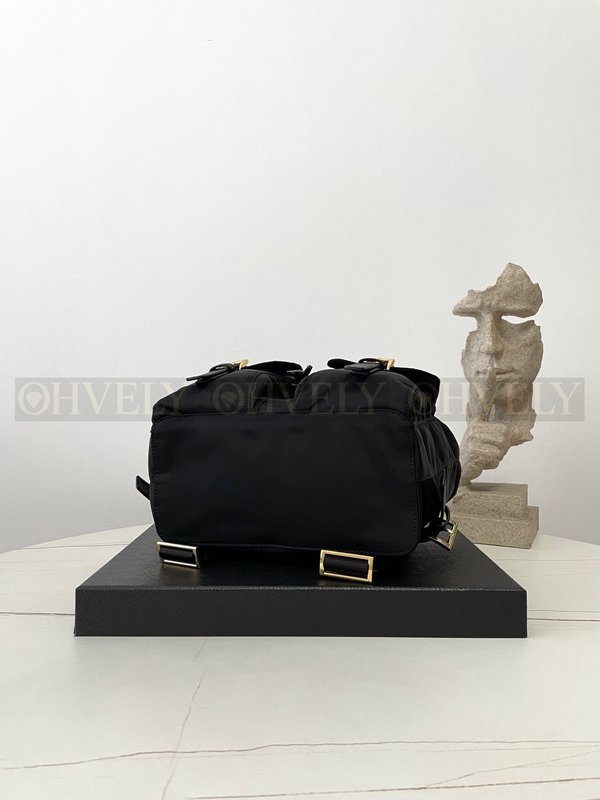 프라다 리나일론 백팩 스몰 금장