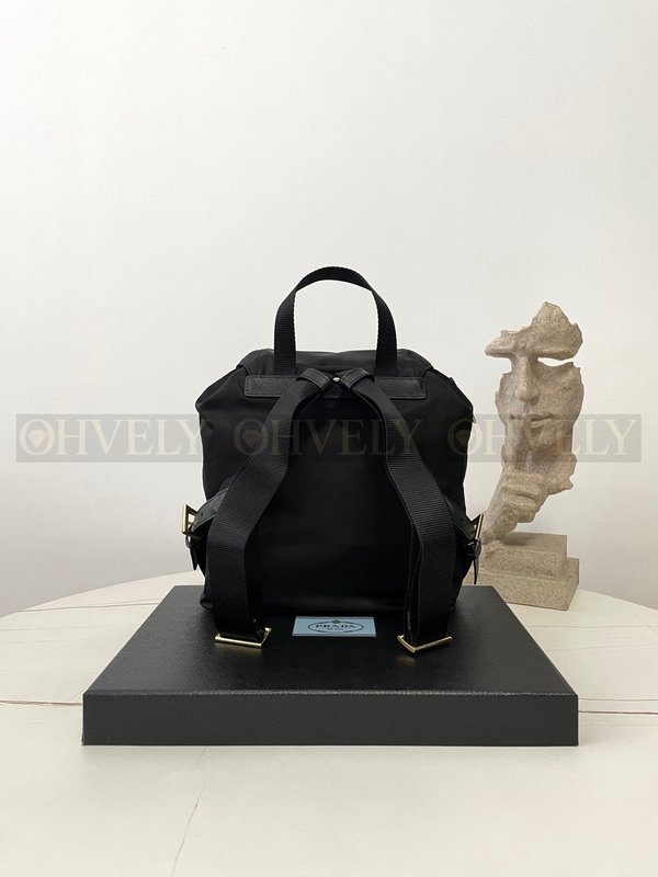 프라다 리나일론 백팩 스몰 금장