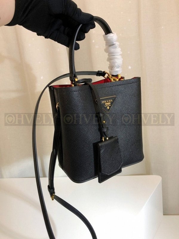 프라다 사피아노 두블레 스몰