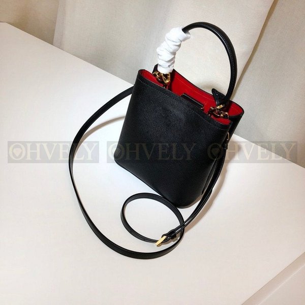 프라다 사피아노 두블레 스몰