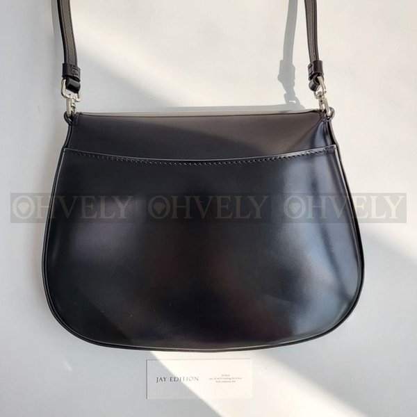 프라다 클레오 브러시드 플랩 숄더백