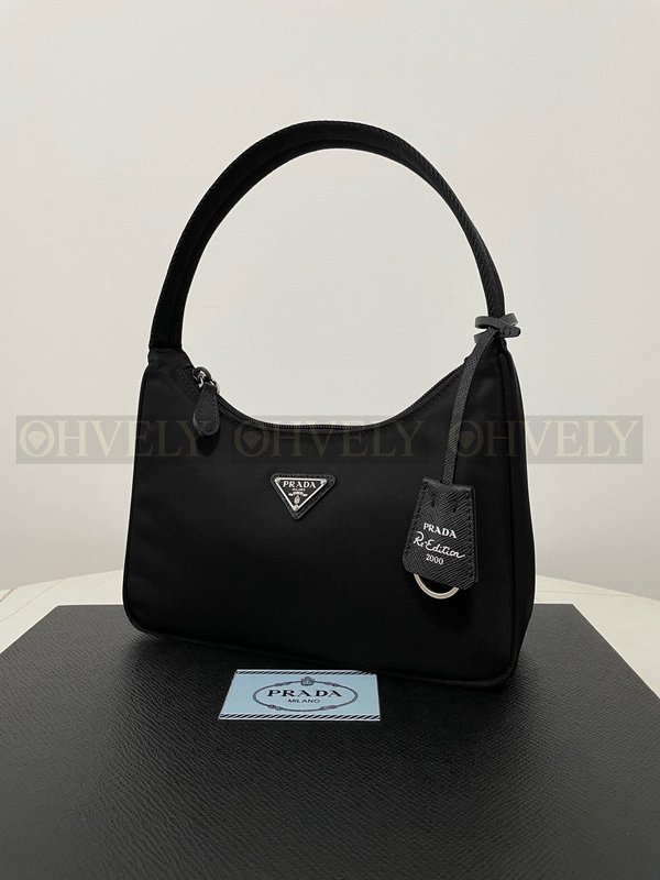 프라다 리에디션 리나일론 호보백