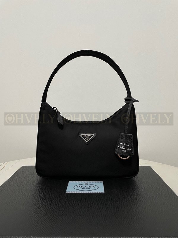 프라다 리에디션 리나일론 호보백