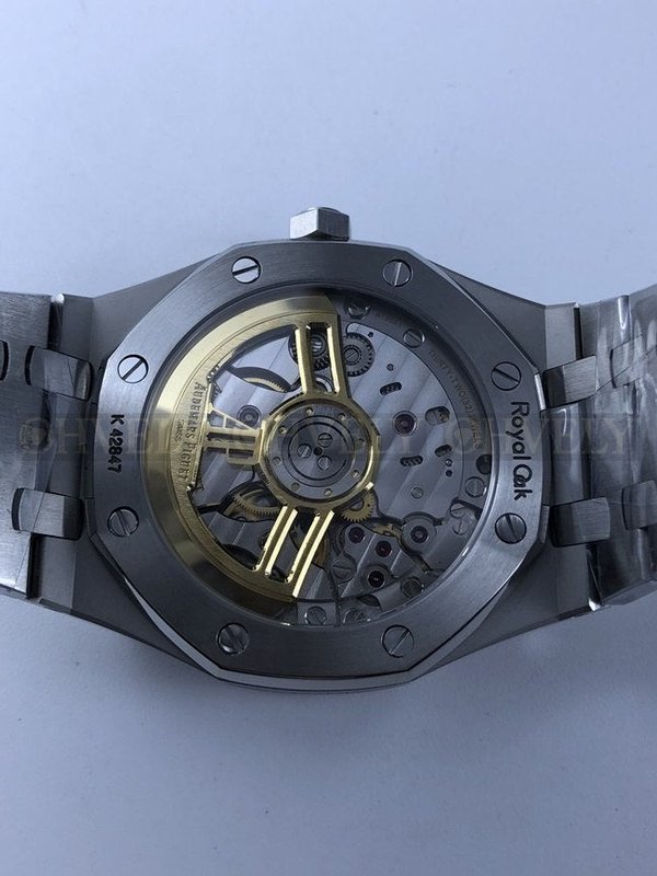 오데마피게 로얄오크 15500 스틸 화이트 다이얼