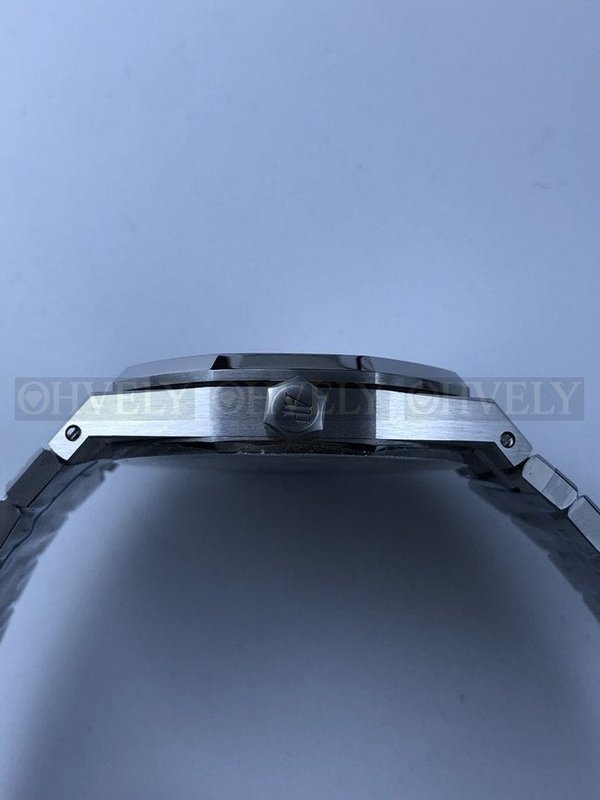 오데마피게 로얄오크 15500 스틸 화이트 다이얼