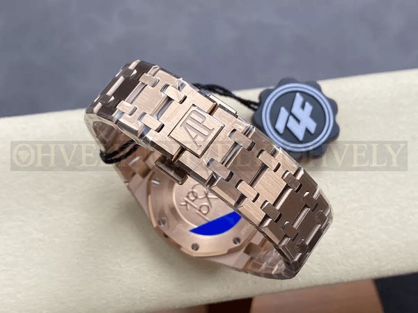 오데마피게 로얄오크 67651 흰판 로즈골드 금통 (33mm,쿼츠)