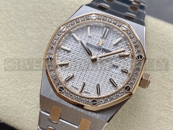 오데마피게 로얄오크 67651 흰판 로즈골드 콤비 다이아세팅 (33mm,쿼츠)