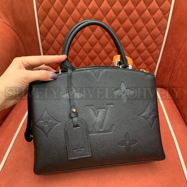 루이비통 쁘띠뜨 팔레 모노그램 앙프렝뜨