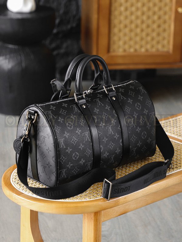 루이비통 키폴 반둘리에 이클립스 모노그램 35