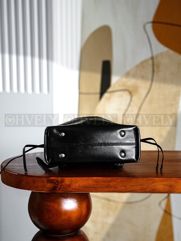 루이비통 오프 듀티 (Off Duty) 백팩 바이브