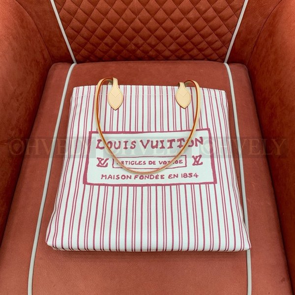 루이비통 캐리 잇 토트백