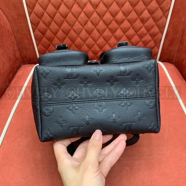 루이비통 백업 모노그램 앙프렝뜨 블랙