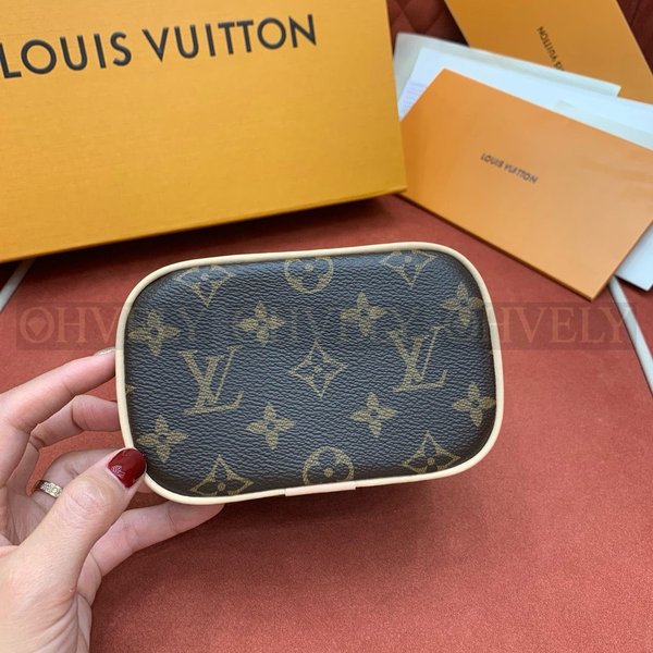 루이비통 니스 나노