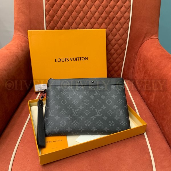 루이비통 포쉐트 투고 클러치