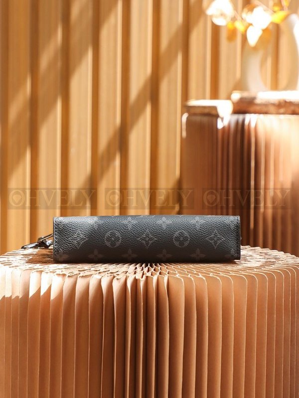 루이비통 웨어러블 월릿 이클립스