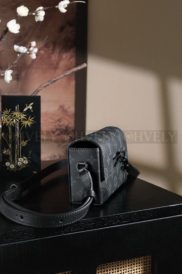 루이비통 스티머 웨어러블 월릿