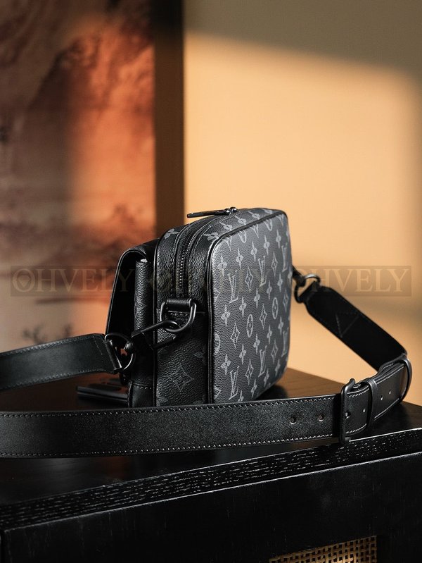 루이비통 스티머 메신저백