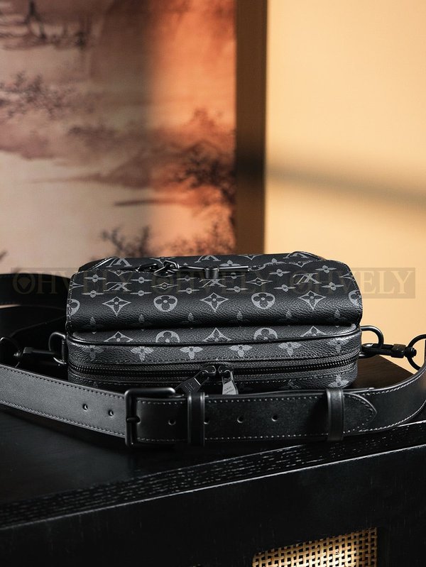 루이비통 스티머 메신저백