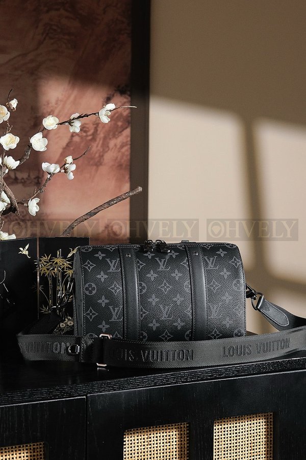 루이비통 이클립스 시티 키폴 크로스백