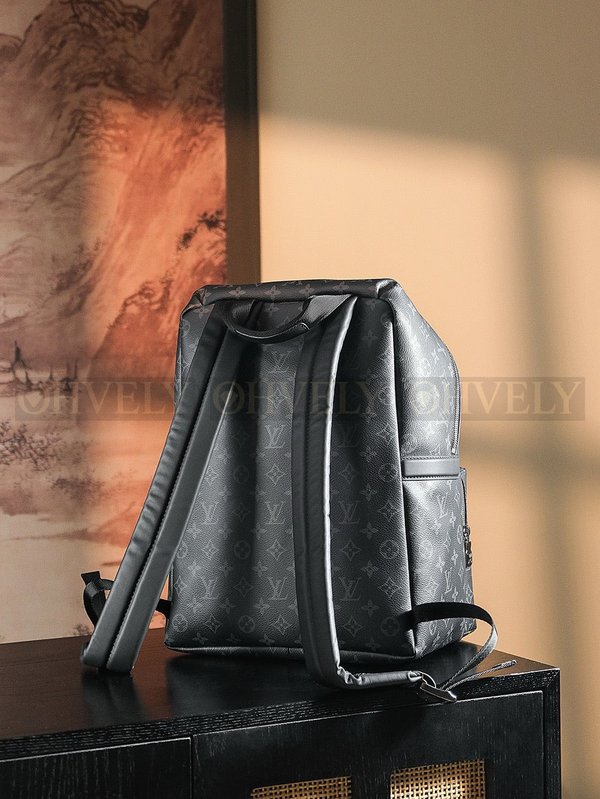 루이비통 디스커버리 백팩