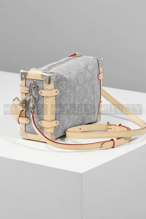 루이비통 워시드 그레이 사이드 트렁크 MM