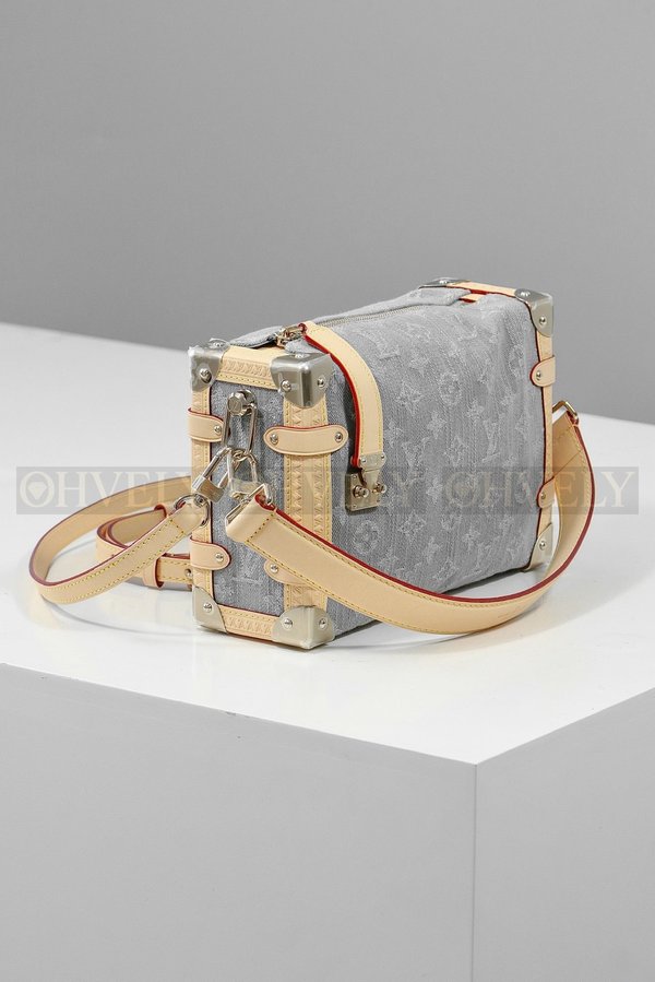 루이비통 워시드 그레이 사이드 트렁크 MM