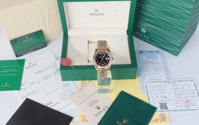 롤렉스 데이데이트 블랙 금통