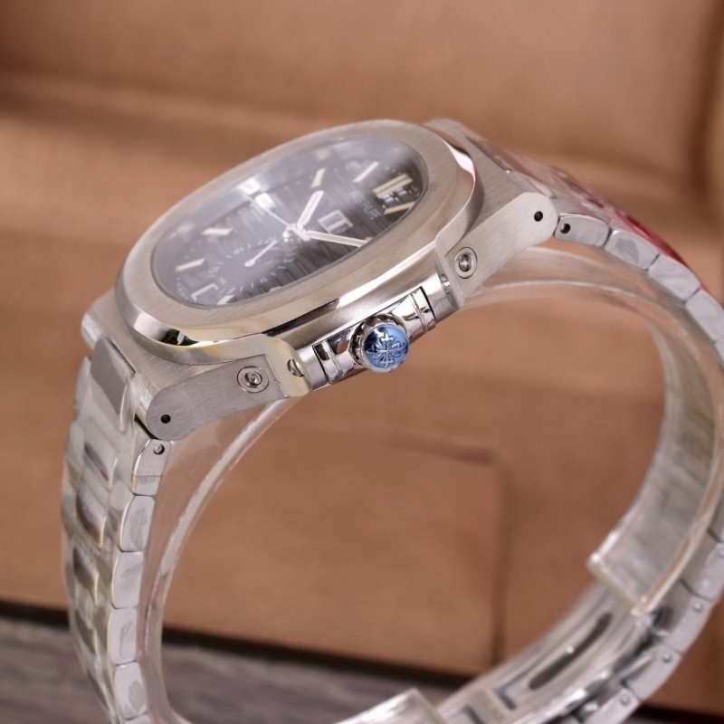 파텍필립 노틸러스 문페이즈 블루다이얼