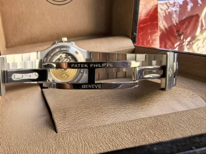 파텍필립 노틸러스 문페이즈 블루다이얼