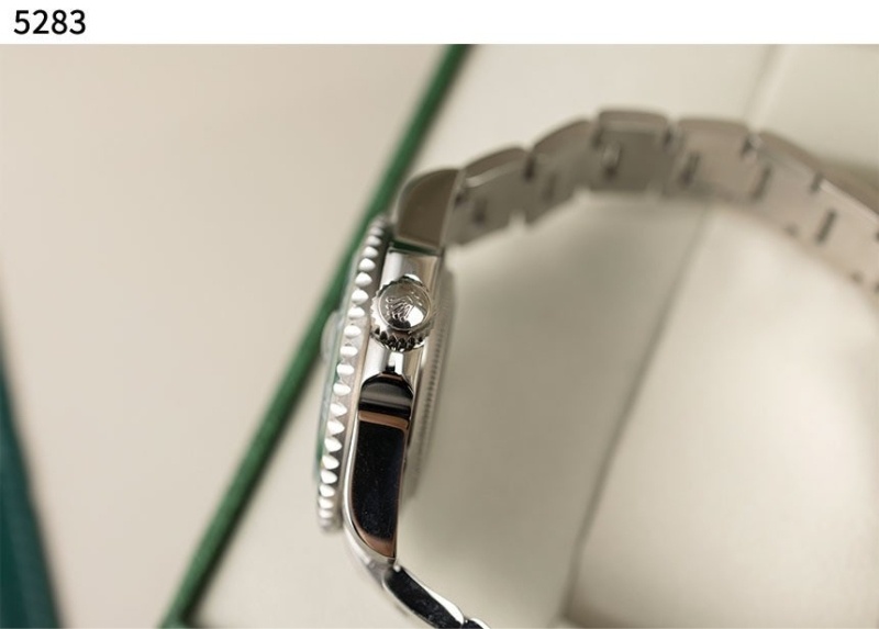 롤렉스 서브마리너 데이트 그린 오이스터