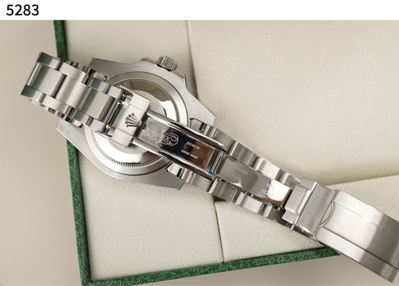 롤렉스 서브마리너 데이트 그린 오이스터