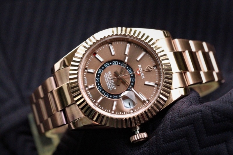 롤렉스 스카이 - 드웰러 에버로즈골드 (초코판)