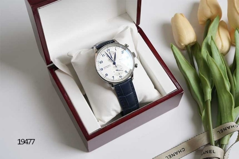 IWC 포르투기저 크로노그래프 레더 스트랩 워치