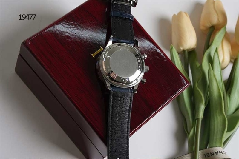 IWC 포르투기저 크로노그래프 레더 스트랩 워치