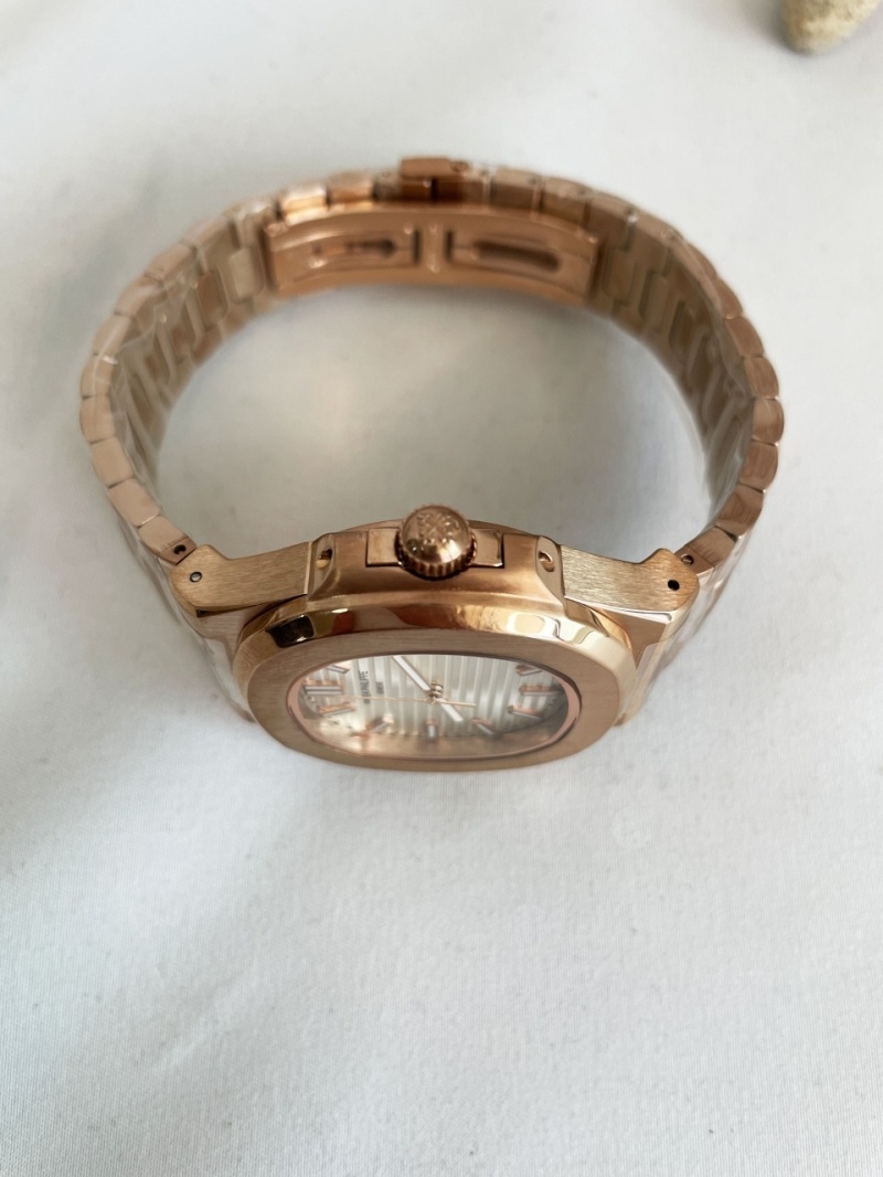 파텍필립 노틸러스 5711 골드화이트 다이얼 시계